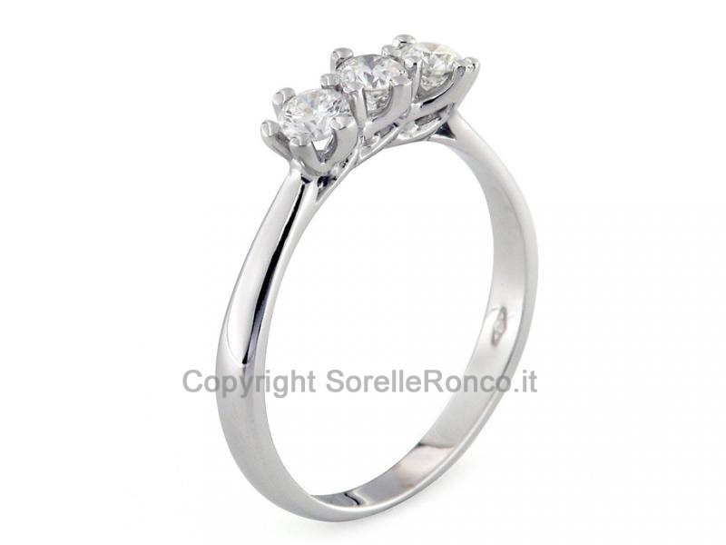 ANELLO TRILOGY CON DIAMANTI DA 0.37 CT