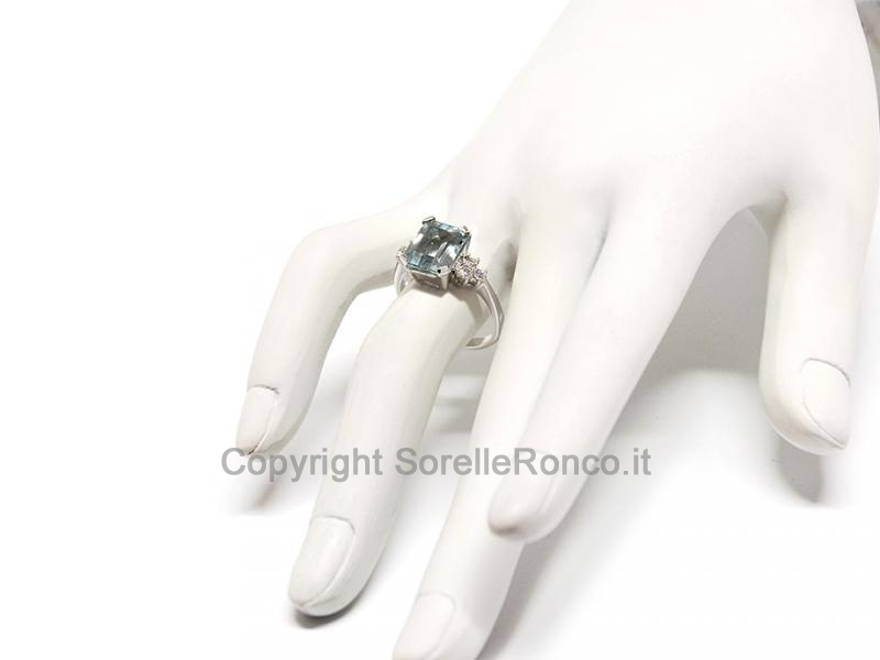 ANELLO DIAMANTI E ACQUAMARINA DA 3.00 CT