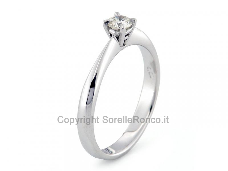 ANELLO SOLITARIO CON DIAMANTE DA 0.32 CT