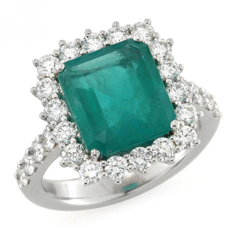 ANELLO CON SMERALDO DA 4 CARATI E DIAMANTI