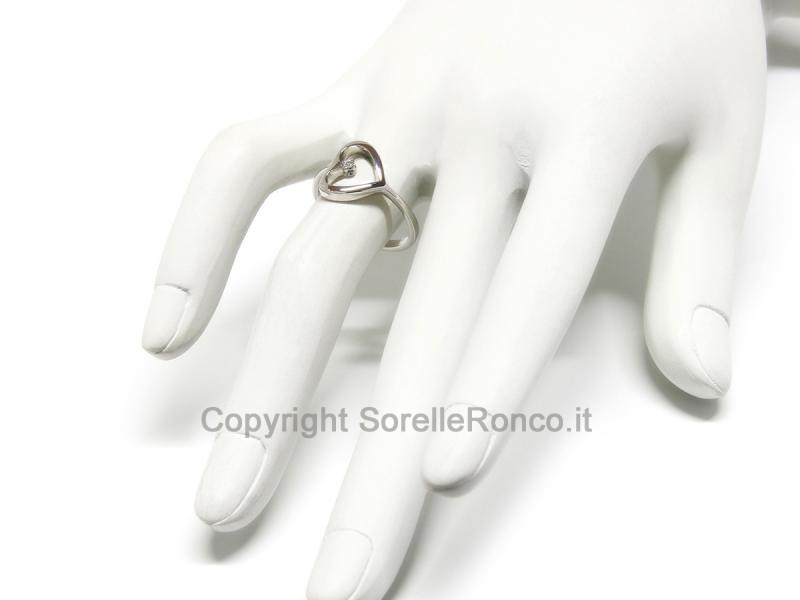 ANELLO CUORE CON DIAMANTE 0.02 CT