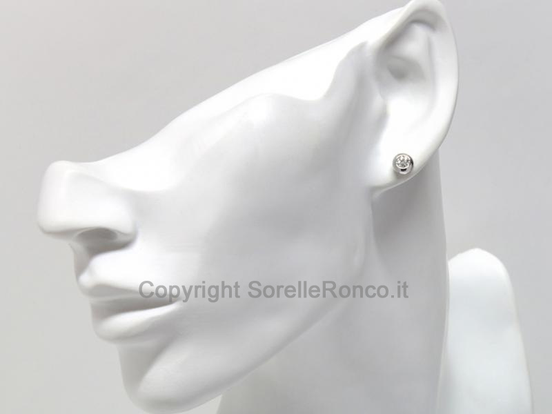 ORECCHINI PUNTOLUCE CON DIAMANTE 0.36 CT