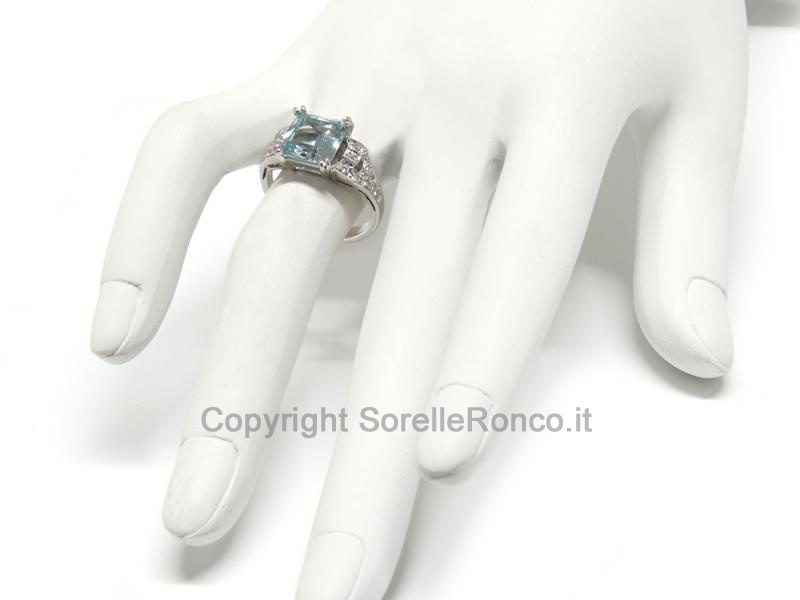ANELLO IN ORO CON ACQUAMARINA 2.62 CT