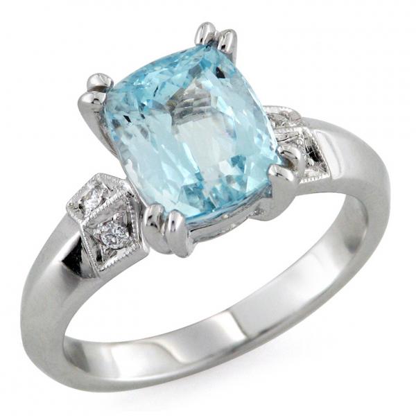 CF01943 - Anello in Oro con Acquamarina 2.75 Ct