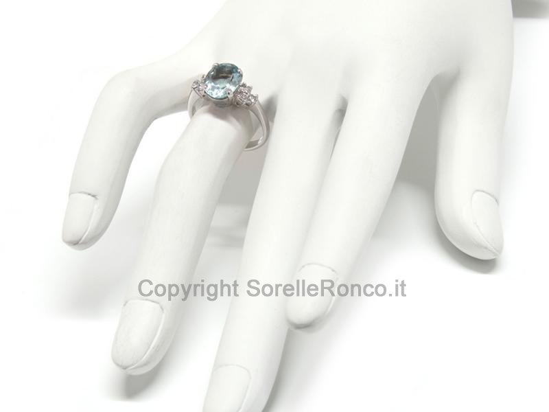ANELLO IN ORO BIANCO ACQUAMARINA 2.20 CT