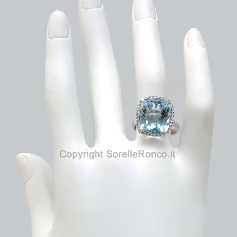 ANELLO COCKTAIL ACQUAMARINA  E DIAMANTI