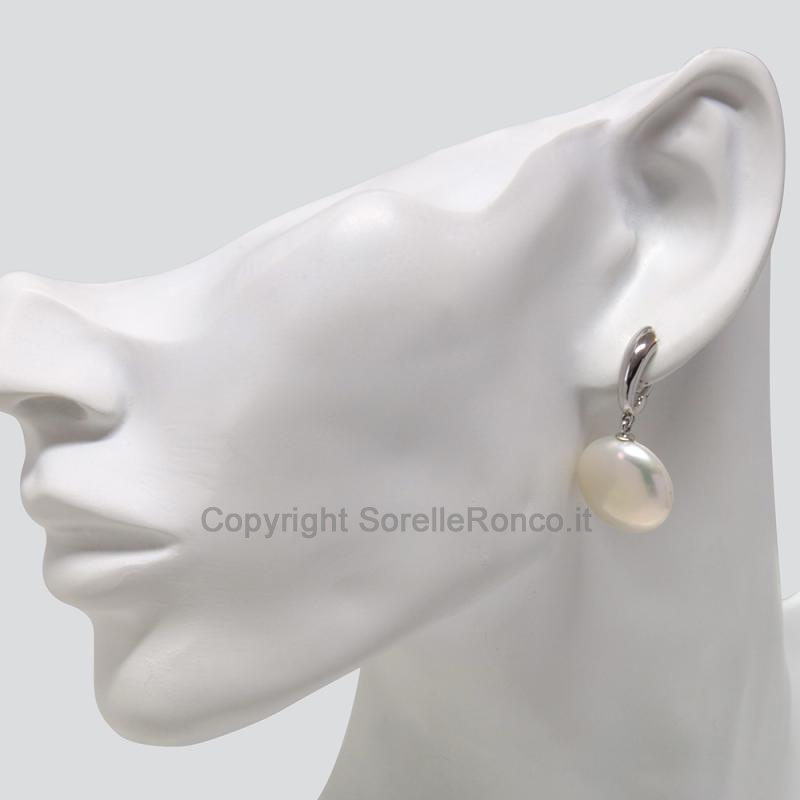 ORECCHINI ORO BIANCO 18KT  PERLE BIANCHE A BOTTONE