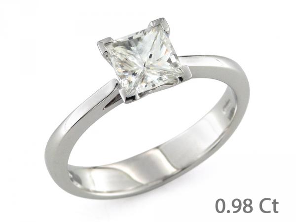 CF02051 - Anello Solitario Diamante Carré 0.98 Ct
