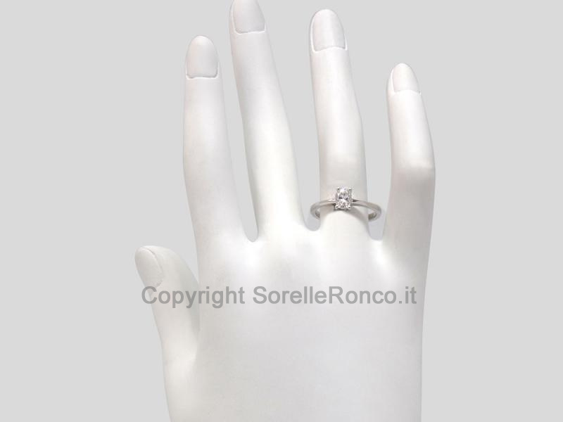 ANELLO SOLITARIO DIAMANTE OVALE 0.58 CT