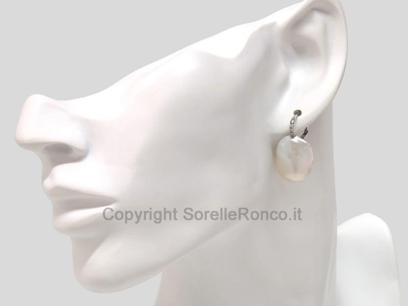 ORECCHINI ORO BIANCO 18KT  CON PERLE D'ACQUA DOLCE