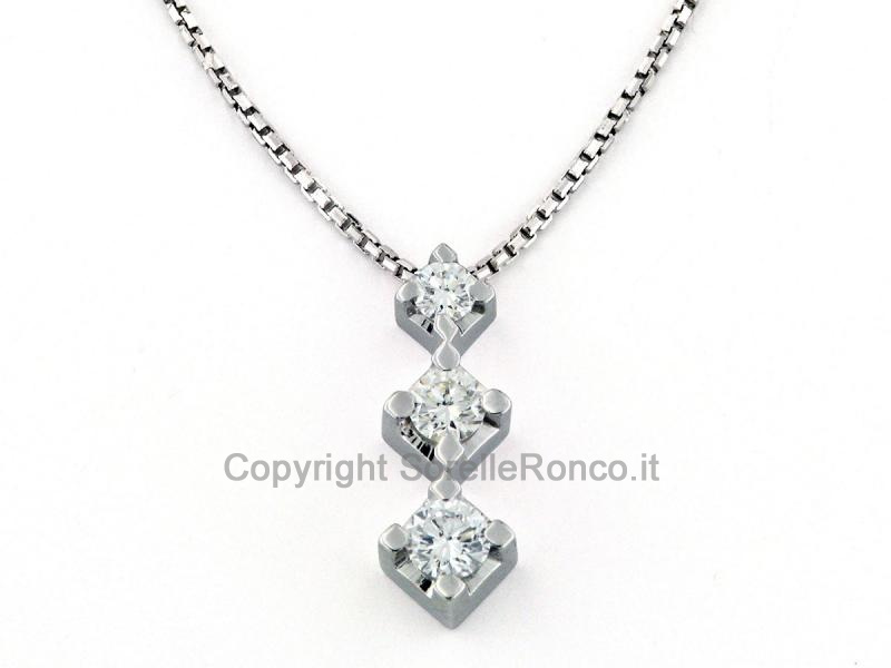 COLLANA TRILOGY ORO E DIAMANTI 0.32 CT