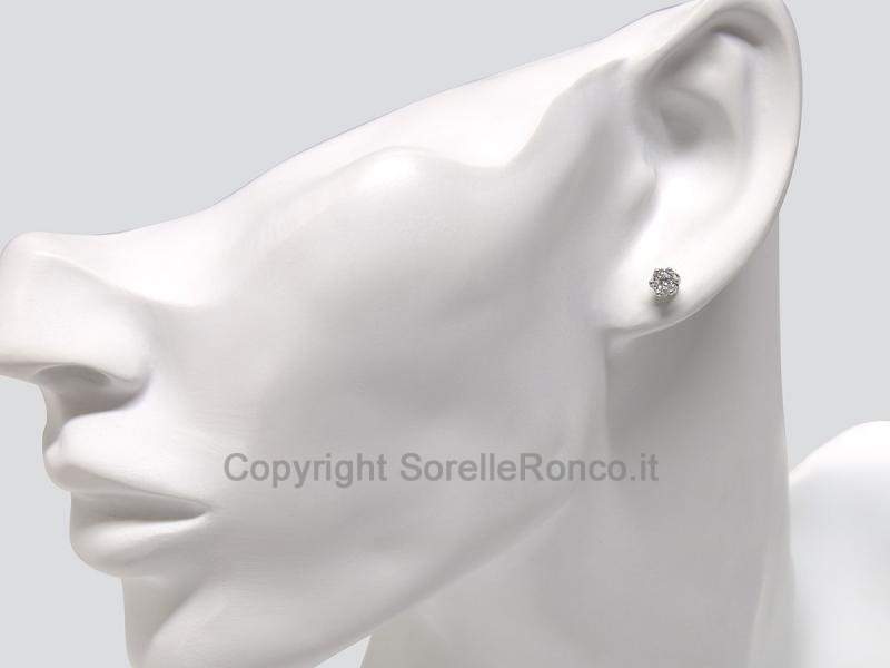 ORECCHINI A FIORE ORO BIANCO E DIAMANTI 0.18 CT