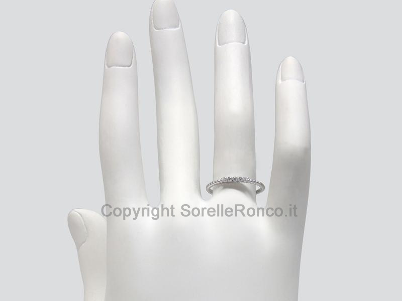 ANELLO IN ORO BIANCO E DIAMANTI 0.09 CT