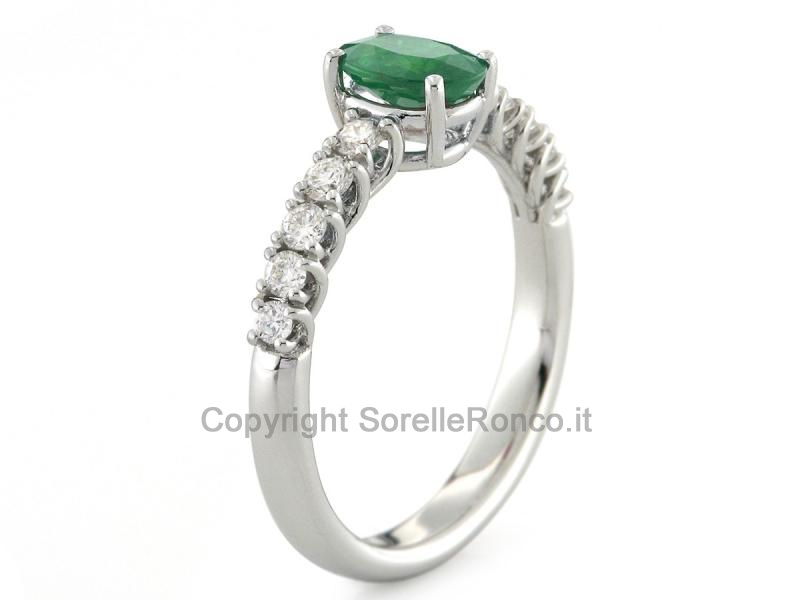 ANELLO CON DIAMANTI E SMERALDO 0.67 CT