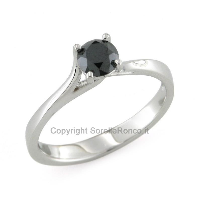 SOLITARIO ORO BIANCO 18KT CON DIAMANTE NERO 0.63CT