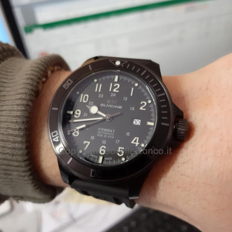 GLYCINE COMBAT SUB NERO AUTO 46MM SILICONE