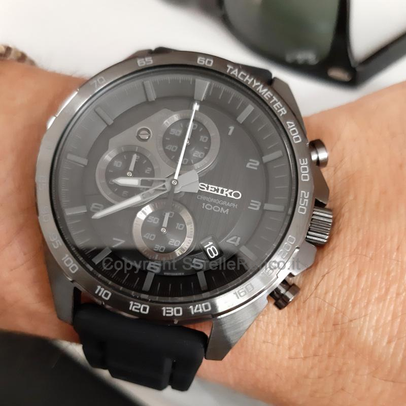 SEIKO SPORT CRONO NERO 43,9MM CINTURINO GOMMA NERA