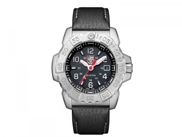 XS3251 - LUMINOX SEA SERIES Navy Steel Pelle