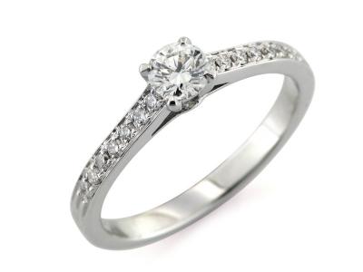 Anello Solitario con Diamante ct. 0.30