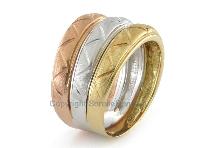 ANELLO TRINITY 3 ORI SABBIATO AD ANELLI FISSI 18KT