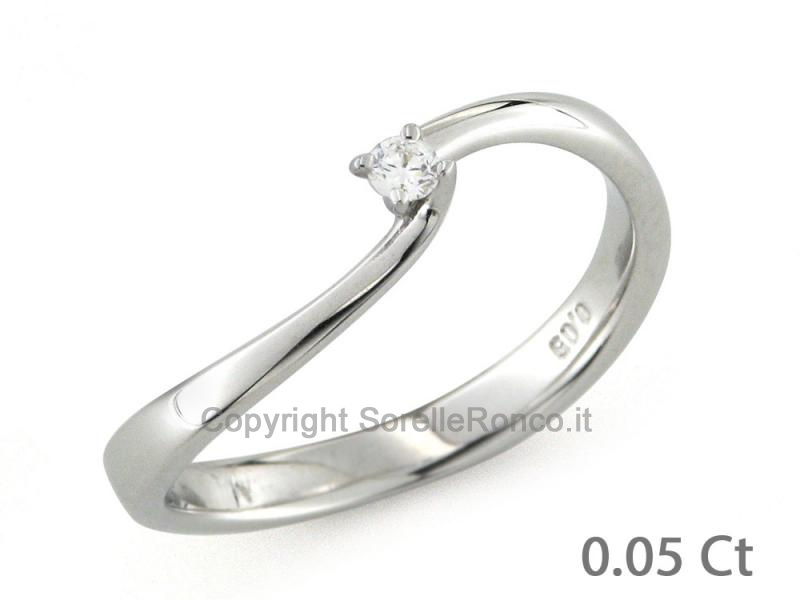 ANELLO CON DIAMANTE SOLITARIO 0.05 CT