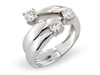 Anello Trilogy Oro con Diamanti ct. 0.81