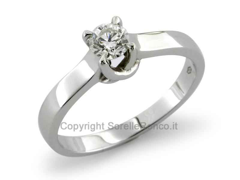 ANELLO SOLITARIO CON DIAMANTE CT. 0.35