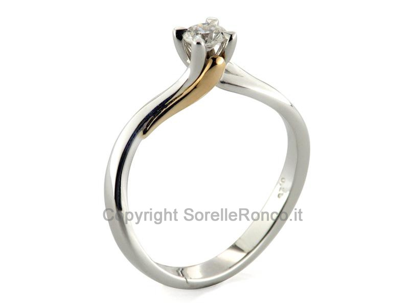 ANELLO SOLITARIO IN ORO BIANCO E DIAMANTE 0.28 CT