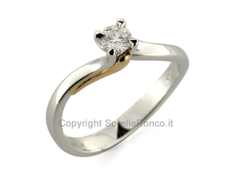 ANELLO SOLITARIO IN ORO BIANCO E DIAMANTE 0.28 CT