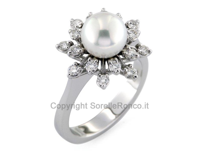 ANELLO PERLA IN ORO BIANCO E DIAMANTI
