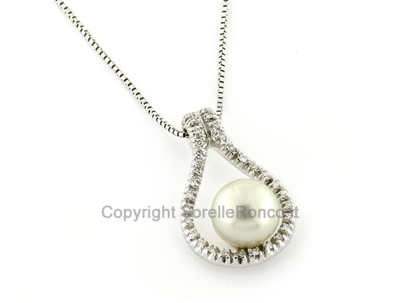 COLLANA ORO CON PERLA 9MM E DIAMANTI