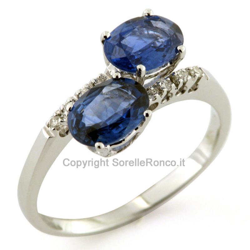 ANELLO CON ZAFFIRO E DIAMANTI IN ORO