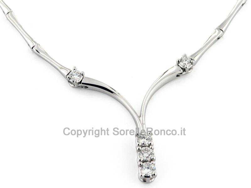 GIROCOLLO SEMIRIGIDO ORO E DIAMANTI