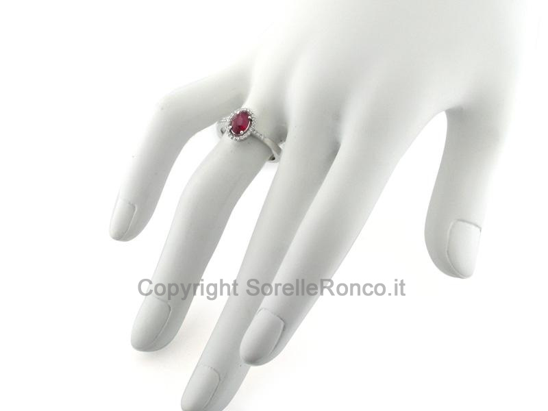 ANELLO RUBINO E DIAMANTI