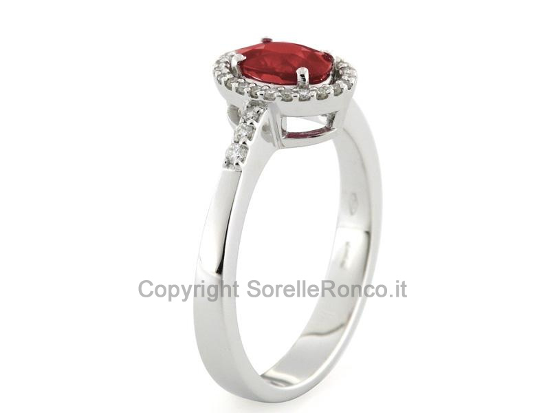 ANELLO RUBINO E DIAMANTI