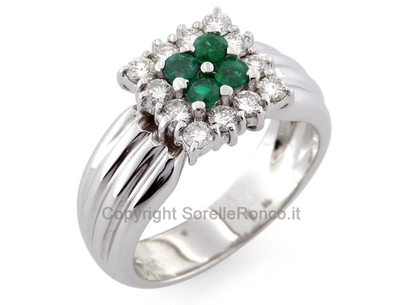 Anello smeraldo naturale e diamanti 