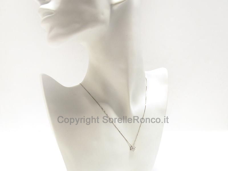 COLLANA IN ORO FIORE DI DIAMANTI CT 0.34