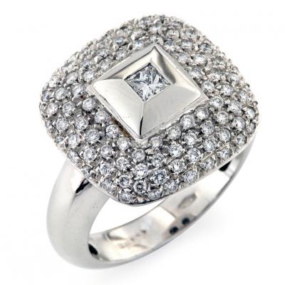 Anello in Oro a Forma di Cuscino 
