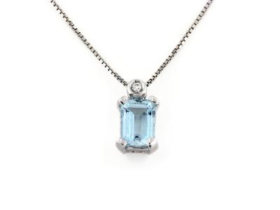 Collana con Pendente Acquamarina 0.90 Ct