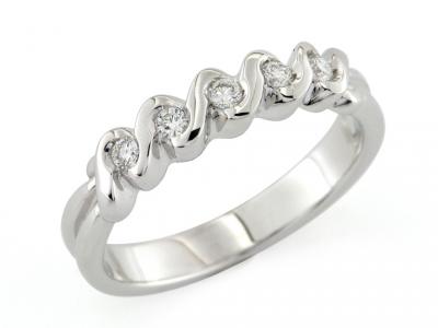 Anello Riviera Ondulato Diamanti ct 0.15