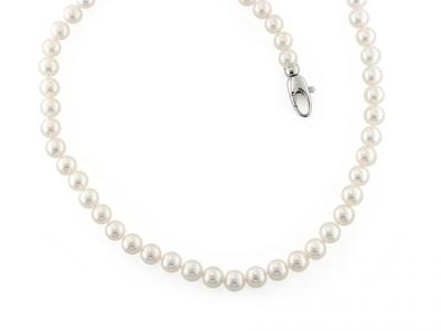 Collana Filo di Perle Akoya da 6 mm