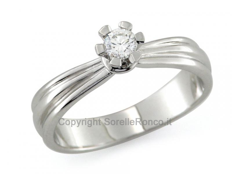 ANELLO SOLITARIO CON DIAMANTE 0.20 CT
