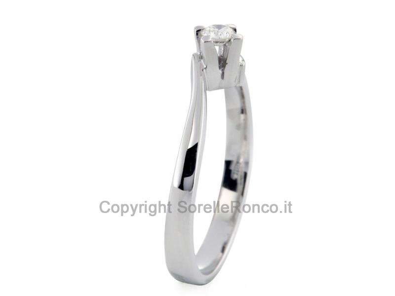 ANELLO CONTRARIE CON DIAMANTE CT. 0.12