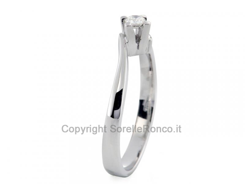 ANELLO CONTRARIE CON DIAMANTE 0.10 CT