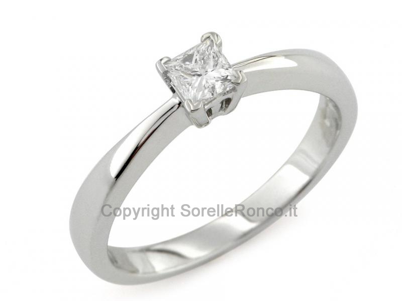 ANELLO CON DIAMANTE SOLITARIO 0.32 CT