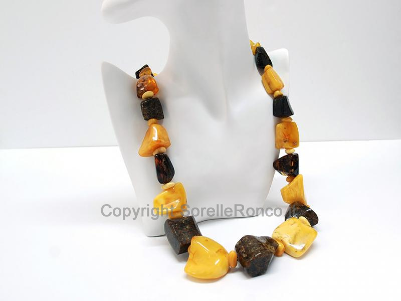 COLLANA CON AMBRA BIANCA NATURALE