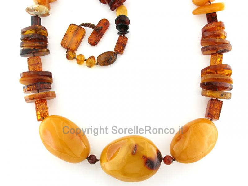 Collana in ambra bianca