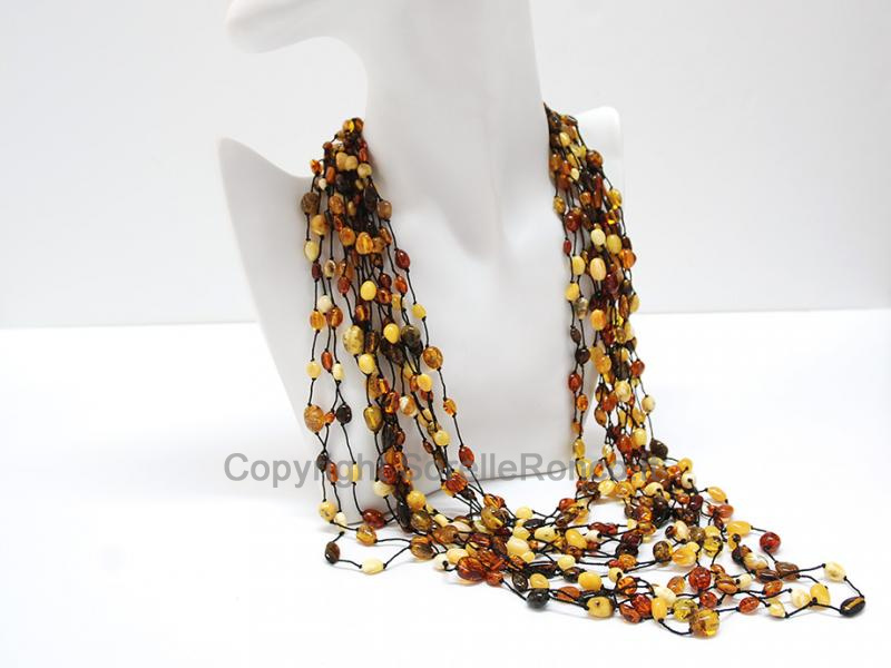 COLLANA CON AMBRA NATURALE MULTICOLORE