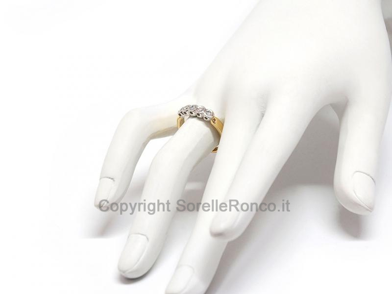 ANELLO AD INTRECCIO CON DIAMANTI 0.36 CT