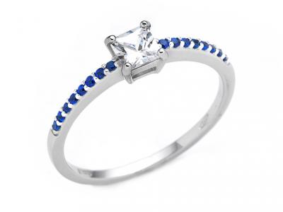 Anello Solitario con Zirconi